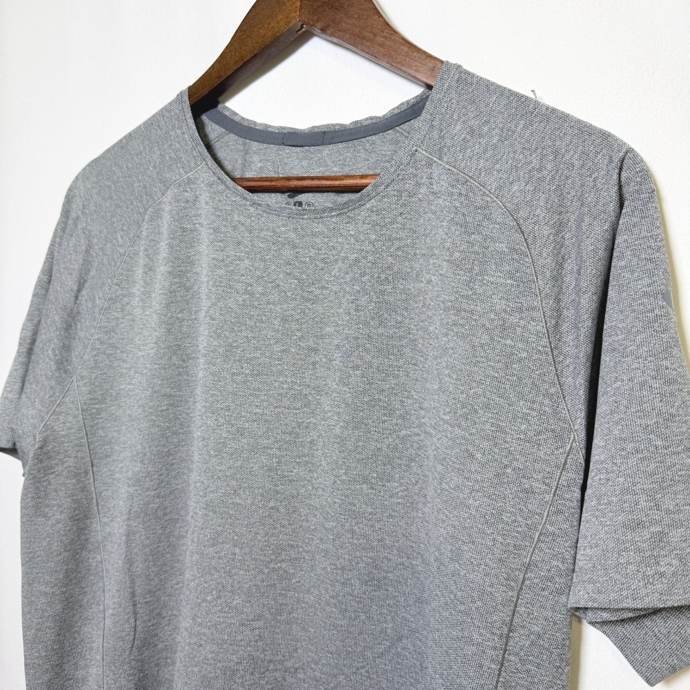 Brooks Mens Running Shirt Gray Short Sleeve Crew Neck Performance Tee Large
